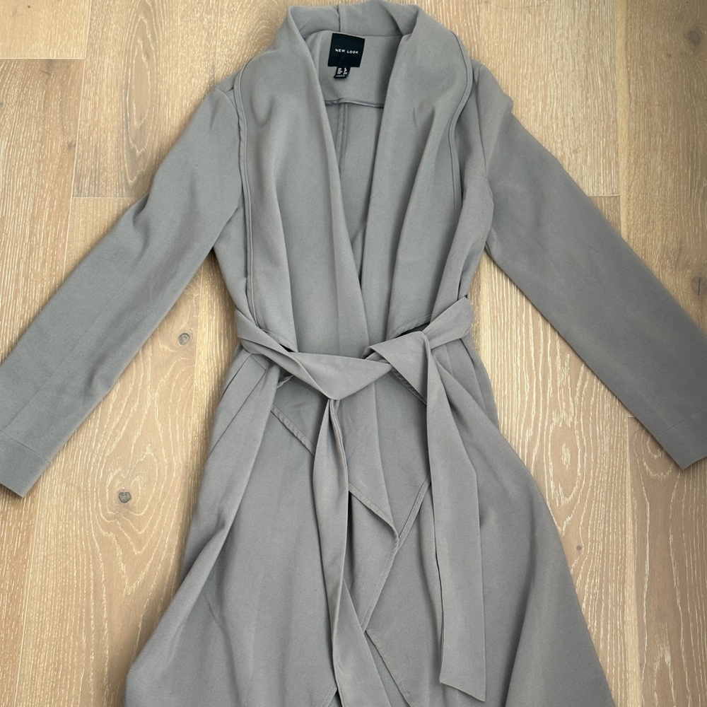 Lightweight trench jacket
